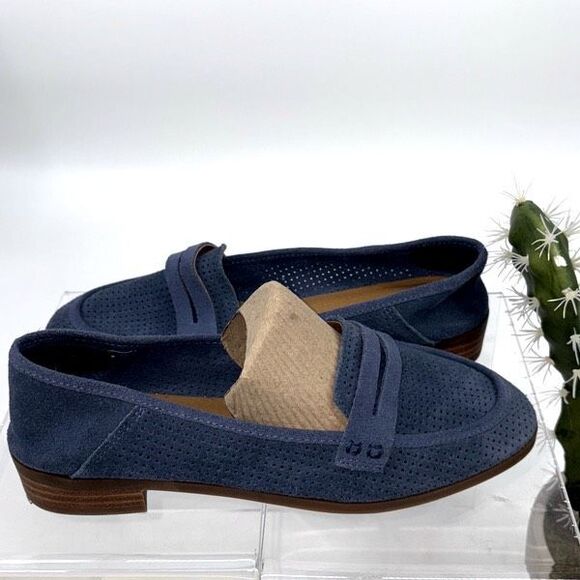 New Lucky Brand Caylon Blue Suede Perforated Loafers Flats‎ size 8 - Picture 8 of 8